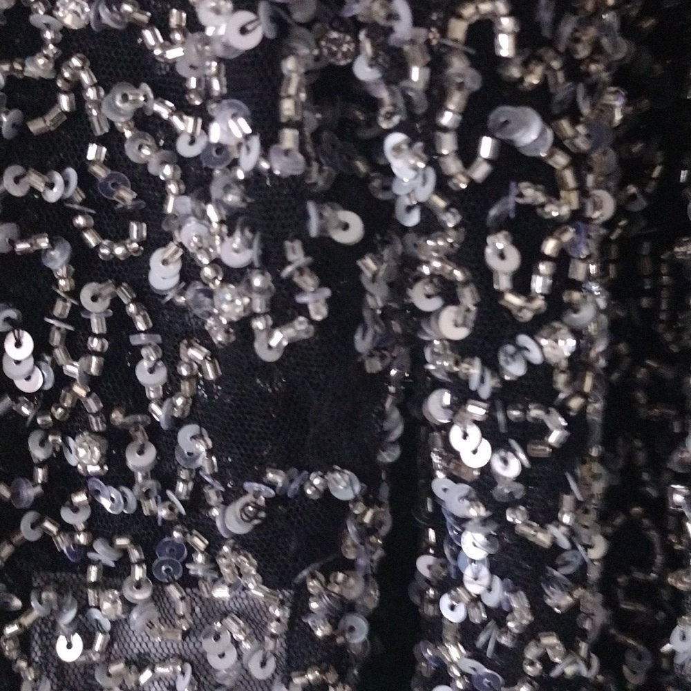 Retrofete Elegant Black and White Sheer Top - Picture 5 of 7